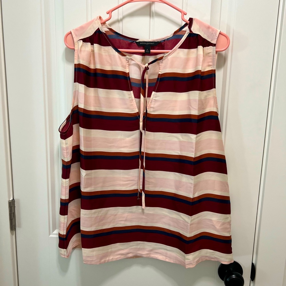 New w/o tags - Banana Republic Sleeveless Blouse